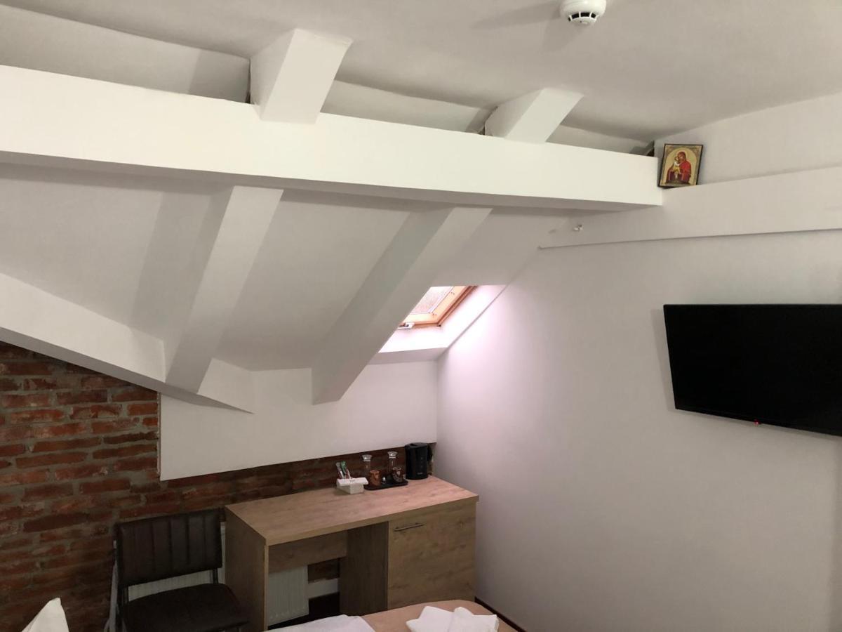 Pensiunea Sada Făgăraş Eksteriør bilde
